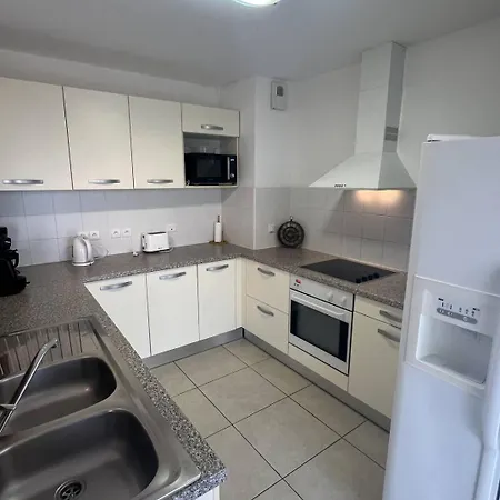 Апартаменти Marina Ile St Martin Joli 4 Pieces Avec Jacuzzi Cap D'agde Агд