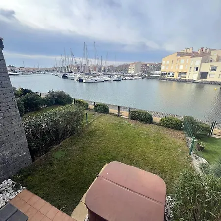 Marina Ile St Martin Joli 4 Pieces Avec Jacuzzi Cap D'agde Агд