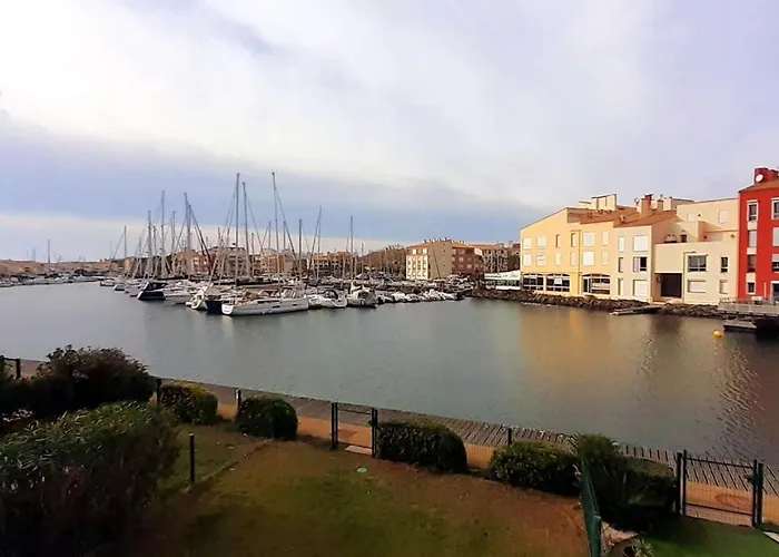 Apartment Marina Ile St Martin Joli 4 Pieces Avec Jacuzzi Cap D'agde