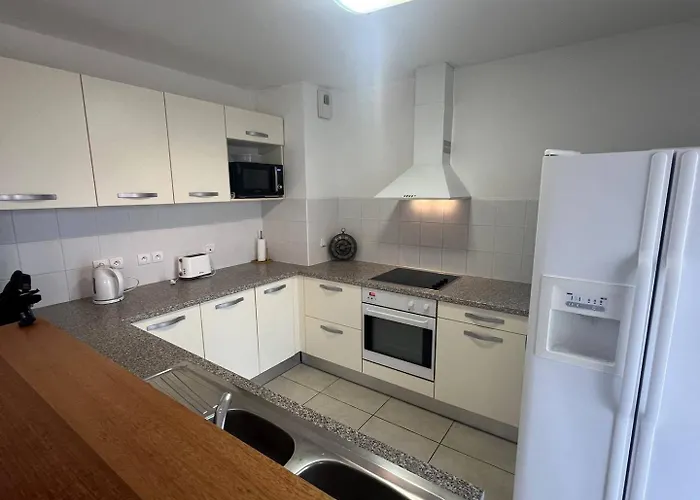 Apartment Marina Ile St Martin Joli 4 Pieces Avec Jacuzzi Cap D'agde *