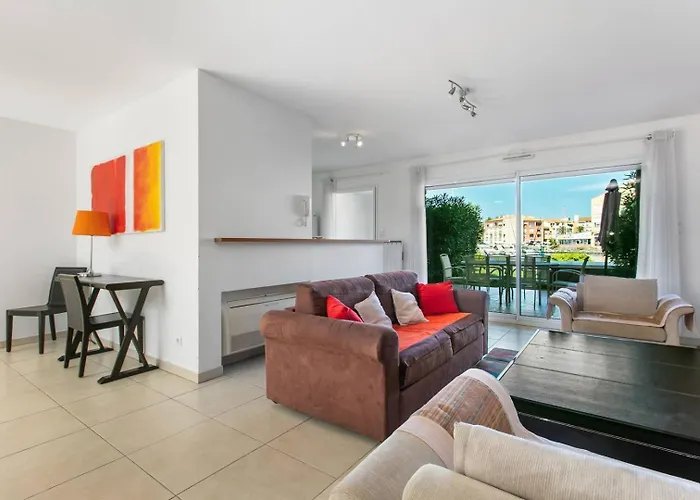 Apartment Marina Ile St Martin Joli 4 Pieces Avec Jacuzzi Cap D'agde *