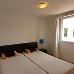 Marina Ile St Martin Joli 4 Pieces Avec Jacuzzi Cap D'agde Lägenhet *