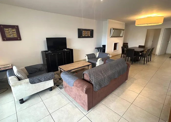 Marina Ile St Martin Joli 4 Pieces Avec Jacuzzi Cap D'agde Apartment Agde