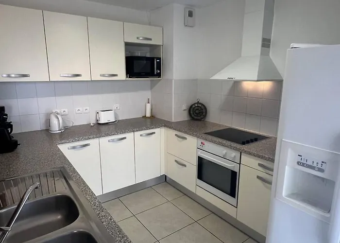 Apartment Marina Ile St Martin Joli 4 Pieces Avec Jacuzzi Cap D'agde Agde